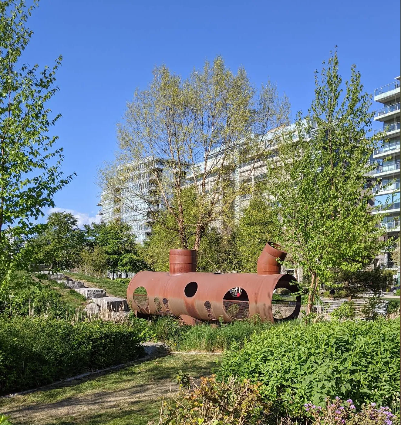 Hinge Park in Southeast False Creek